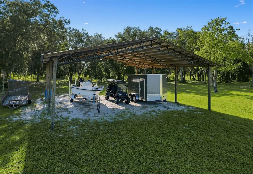 4650 LAKE PICKETT DRIVE Groveland, FL 34736