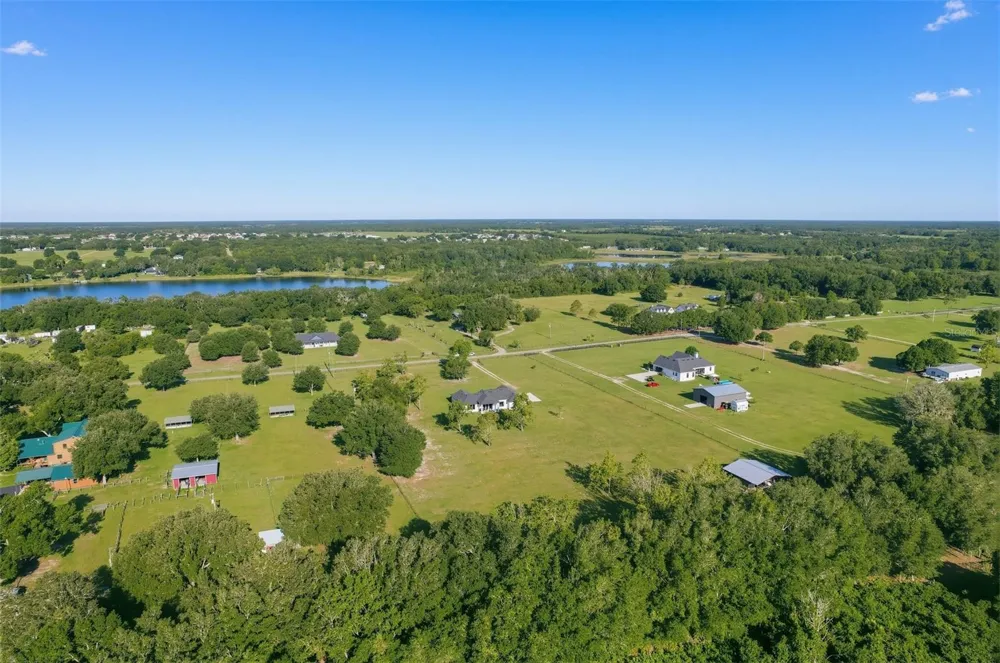 4650 LAKE PICKETT DRIVE Groveland, FL 34736
