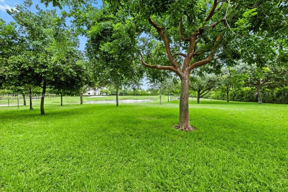 808 NW 44th Ter Plantation, FL 33317