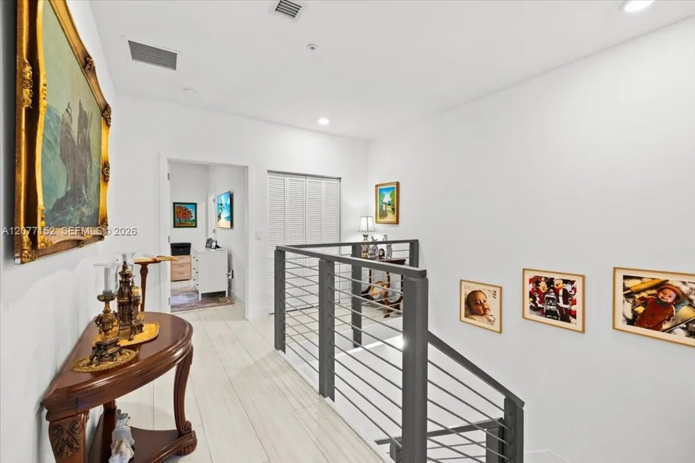 808 NW 44th Ter Plantation, FL 33317