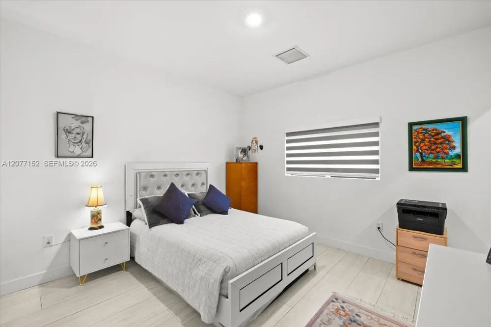 808 NW 44th Ter Plantation, FL 33317