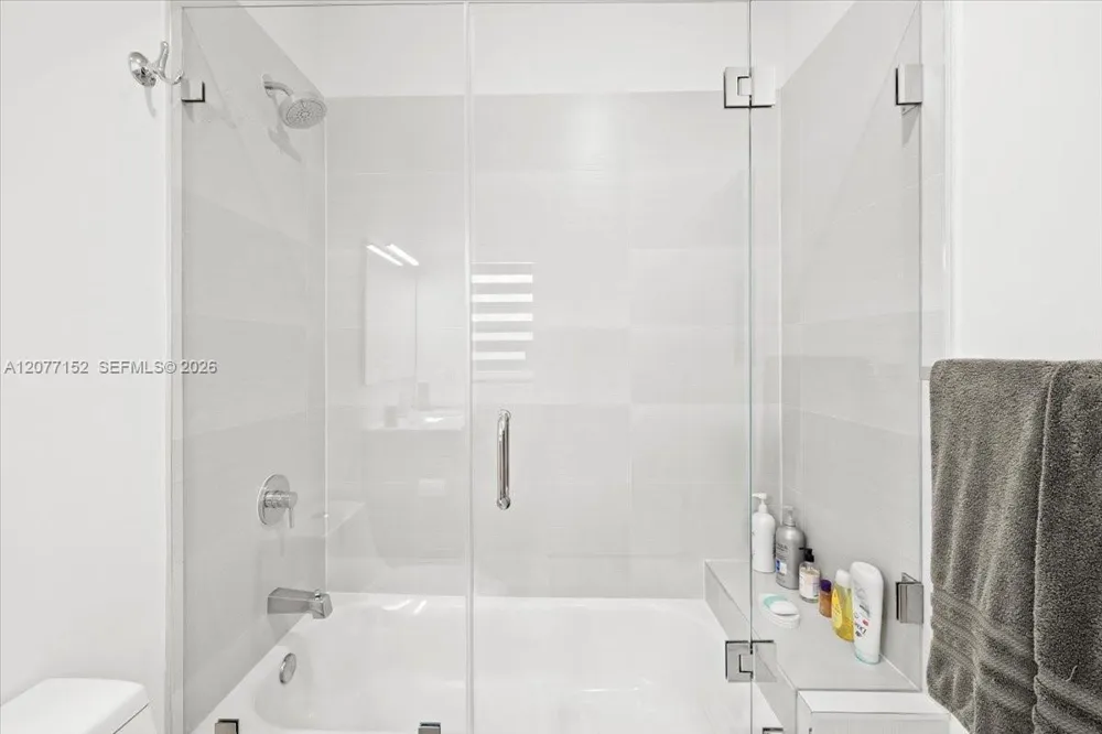 808 NW 44th Ter Plantation, FL 33317
