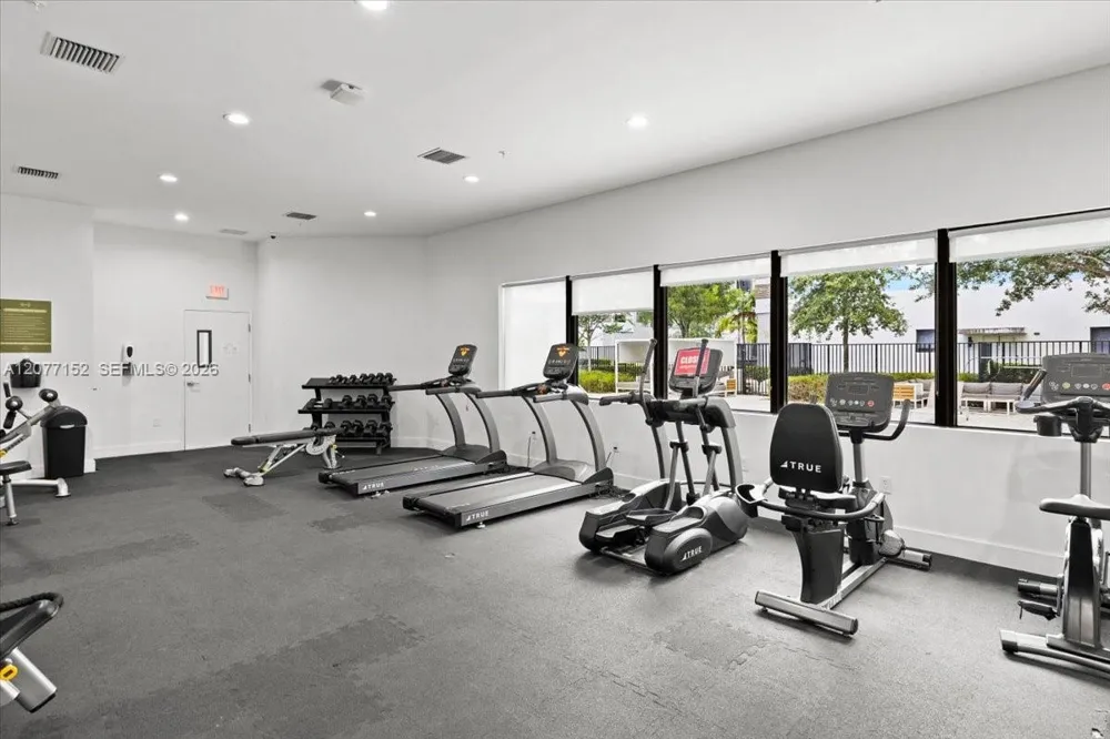 808 NW 44th Ter Plantation, FL 33317
