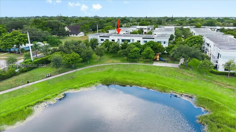 808 NW 44th Ter Plantation, FL 33317