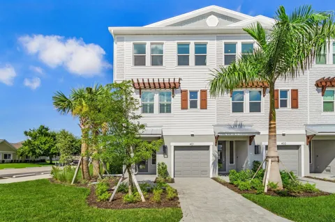 1620 SEA HAVEN DRIVE #401