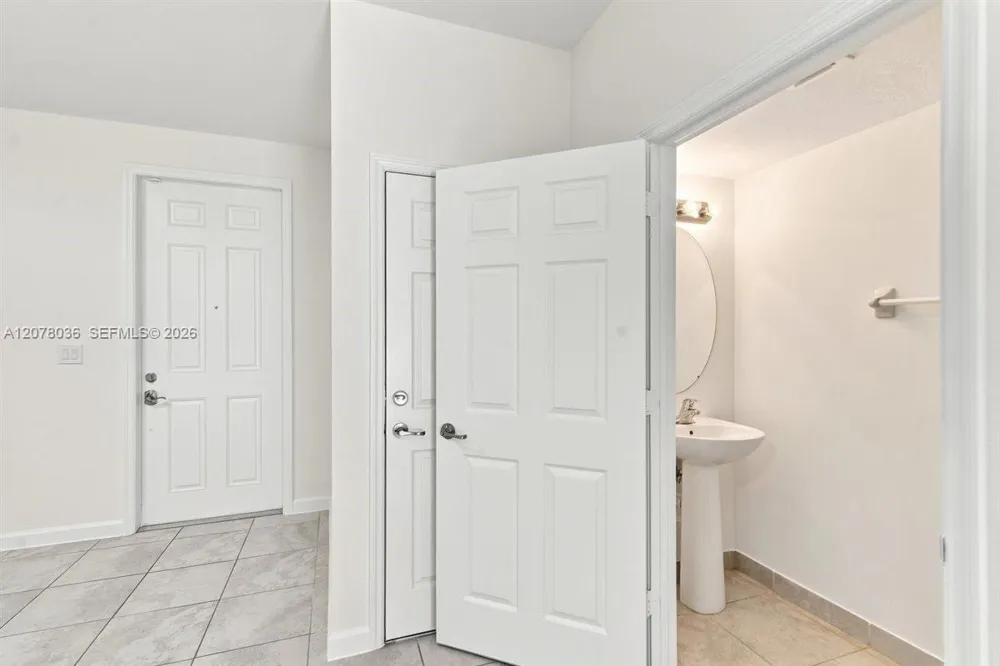 125 SE 34th Ter #125 Homestead, FL 33033