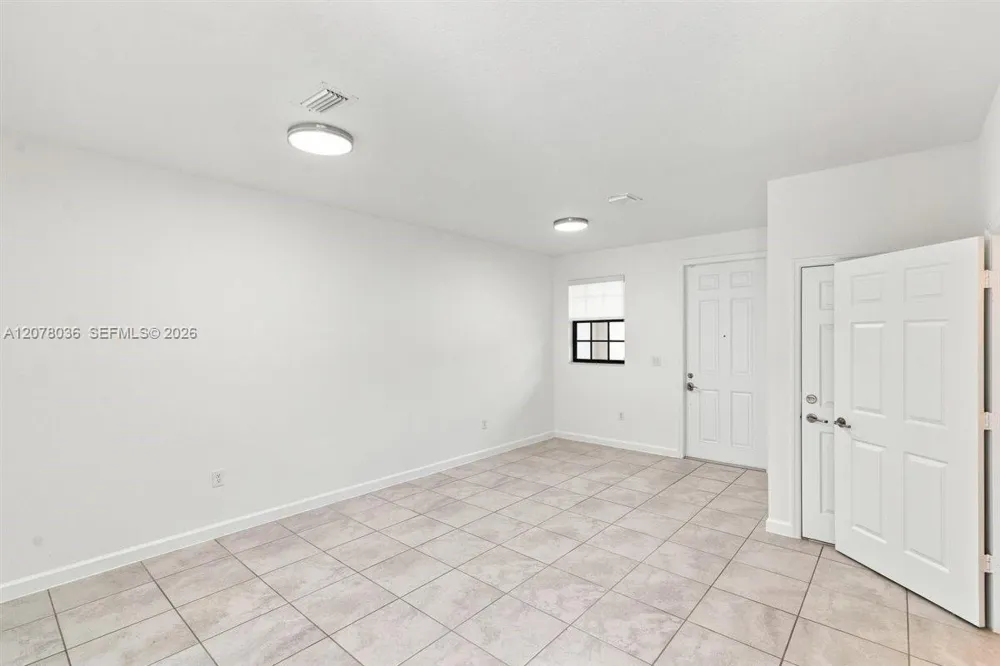 125 SE 34th Ter #125 Homestead, FL 33033