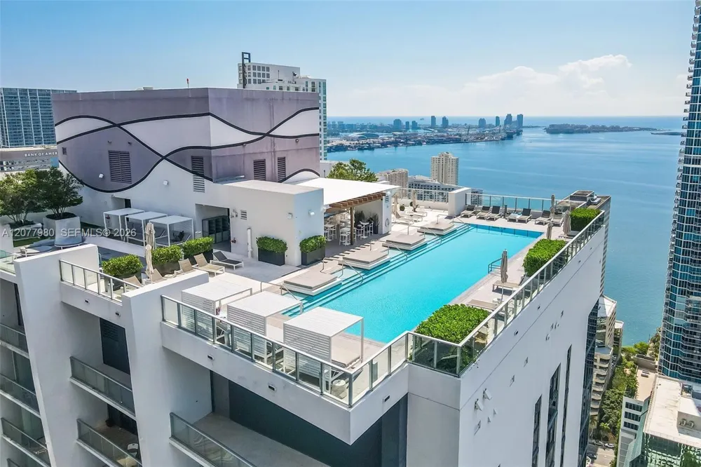 1010 Brickell Ave #1402 Miami, FL 33131