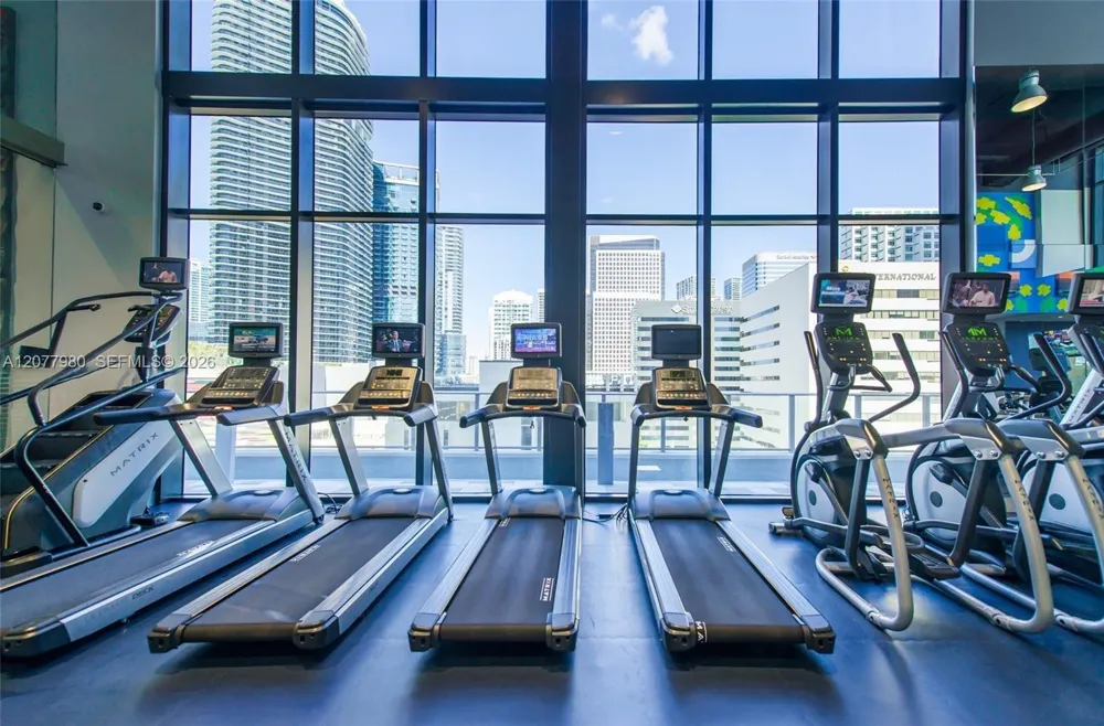 1010 Brickell Ave #1402 Miami, FL 33131
