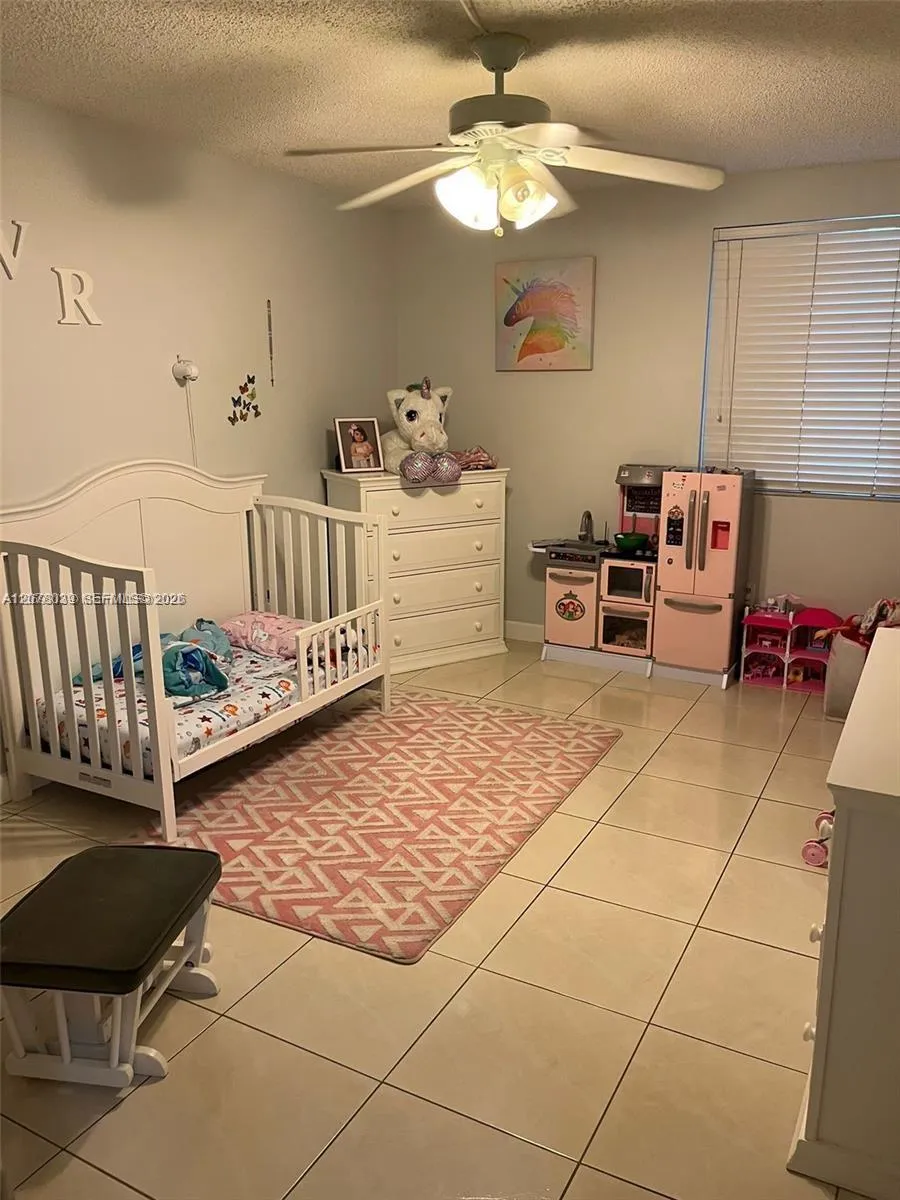 10135 NW 9th St Cir #5-208 Miami, FL 33172