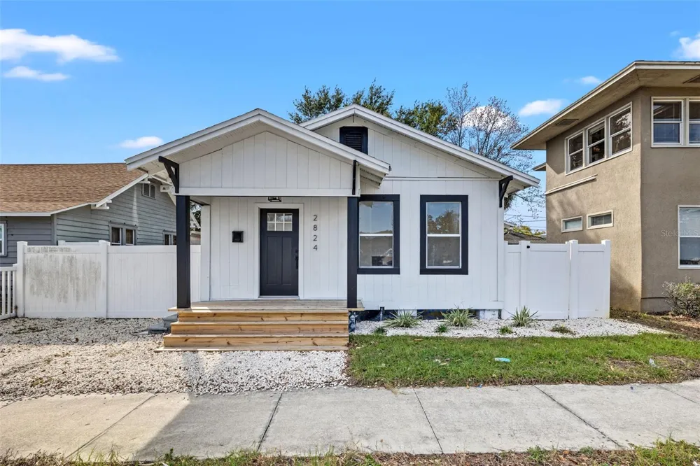2824 5TH AVENUE St Petersburg, FL 33713