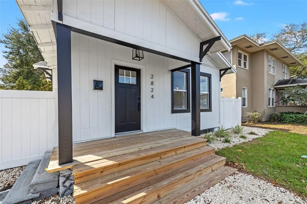 2824 5TH AVENUE St Petersburg, FL 33713