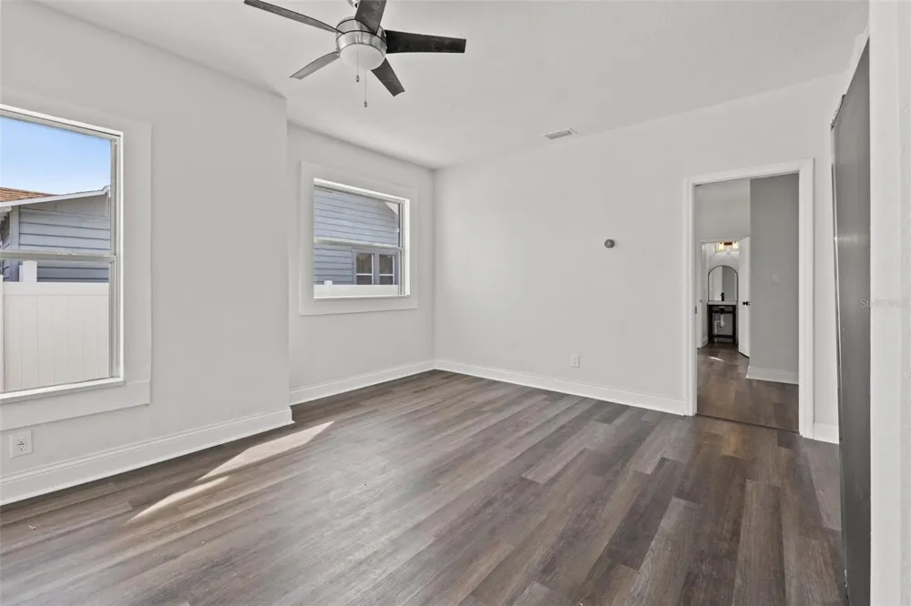 2824 5TH AVENUE St Petersburg, FL 33713