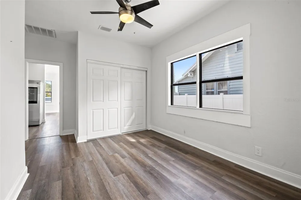 2824 5TH AVENUE St Petersburg, FL 33713