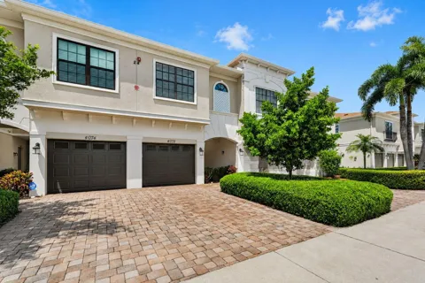 4072 OVERTURE CIRCLE #462