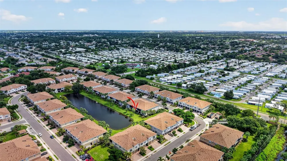 4072 OVERTURE CIRCLE #462 Bradenton, FL 34209