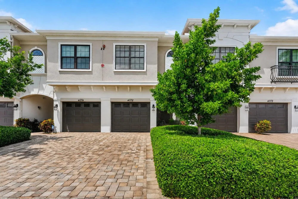 4072 OVERTURE CIRCLE #462 Bradenton, FL 34209