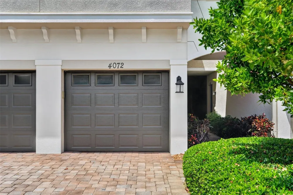 4072 OVERTURE CIRCLE #462 Bradenton, FL 34209