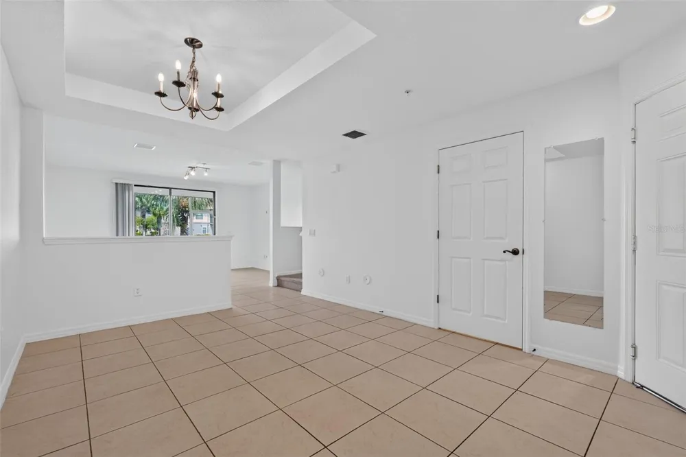 4072 OVERTURE CIRCLE #462 Bradenton, FL 34209