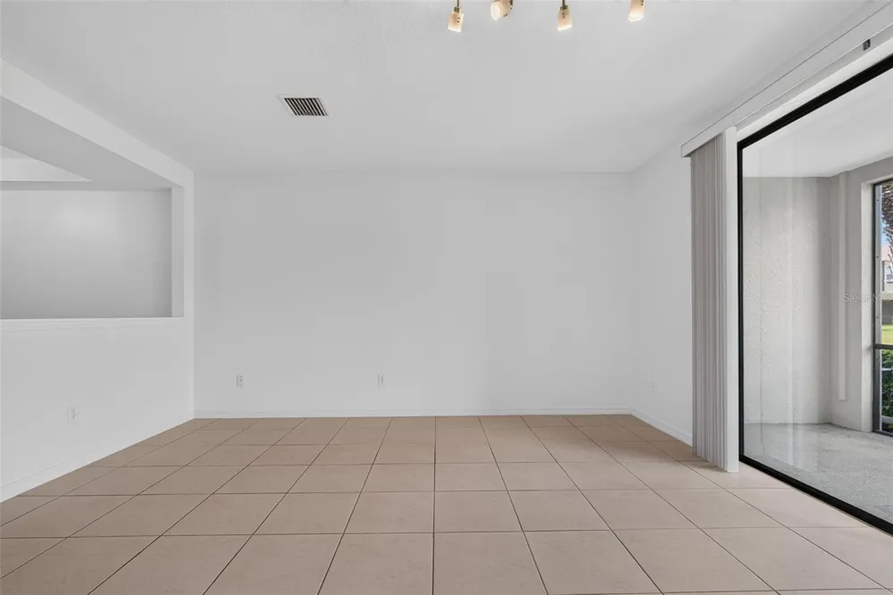 4072 OVERTURE CIRCLE #462 Bradenton, FL 34209