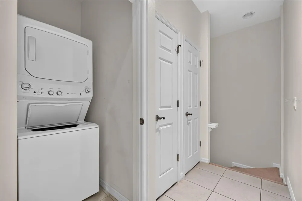 4072 OVERTURE CIRCLE #462 Bradenton, FL 34209