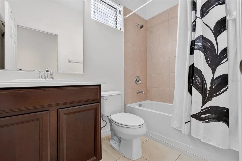 4072 OVERTURE CIRCLE #462 Bradenton, FL 34209