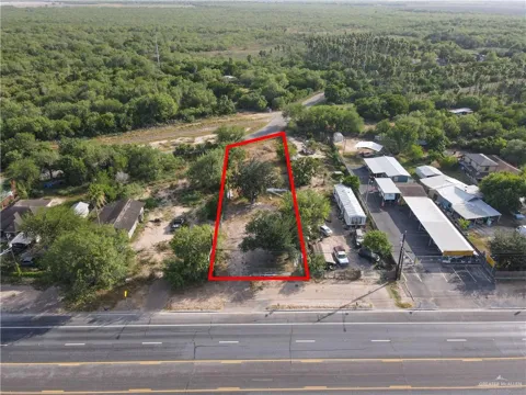7421 US Highway Business 83