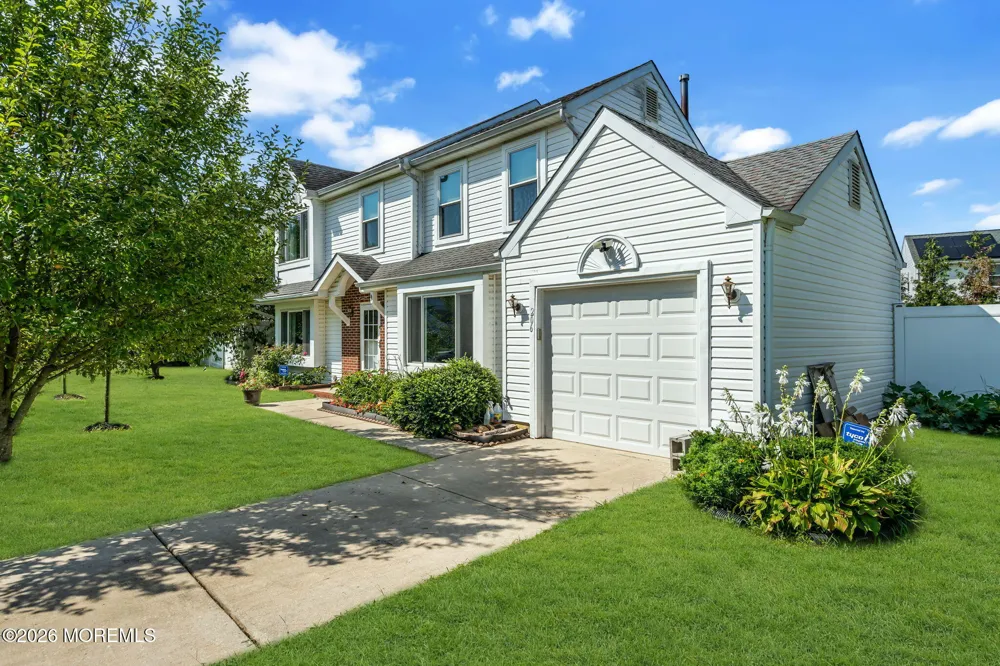 206 Clevenger Drive Clayton, NJ 08312