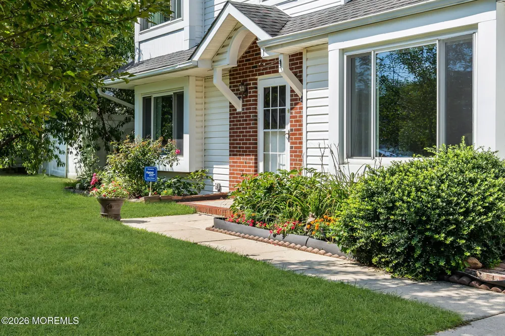 206 Clevenger Drive Clayton, NJ 08312