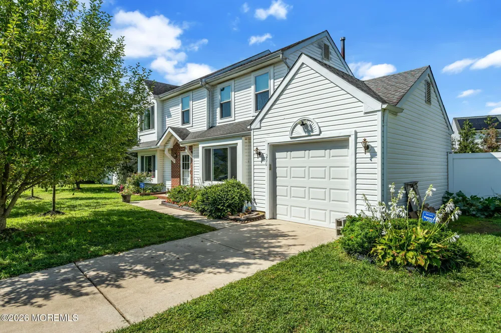 206 Clevenger Drive Clayton, NJ 08312