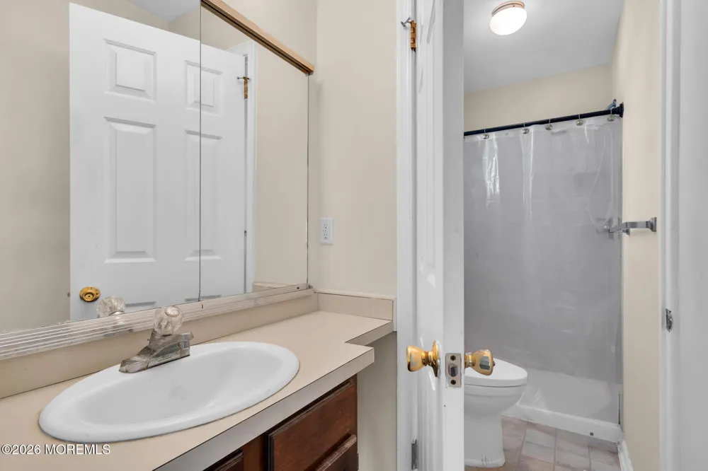 206 Clevenger Drive Clayton, NJ 08312