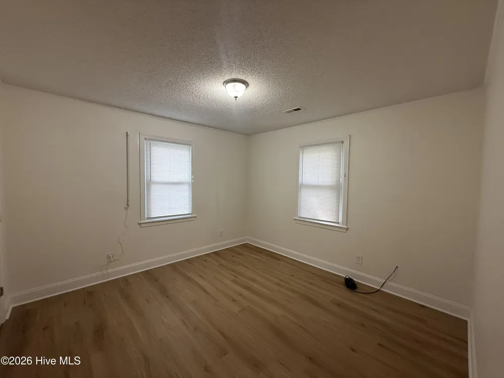 606 Greenmead Drive Kinston, NC 28501