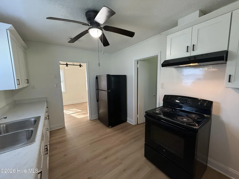 606 Greenmead Drive Kinston, NC 28501