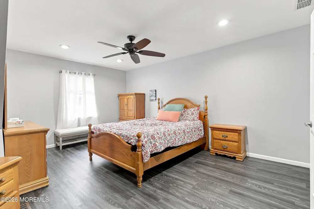1301 Buckingham Circle Middletown, NJ 07748