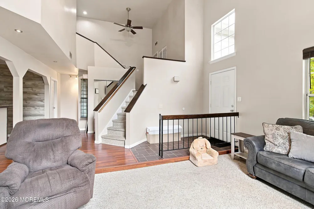 1301 Buckingham Circle Middletown, NJ 07748