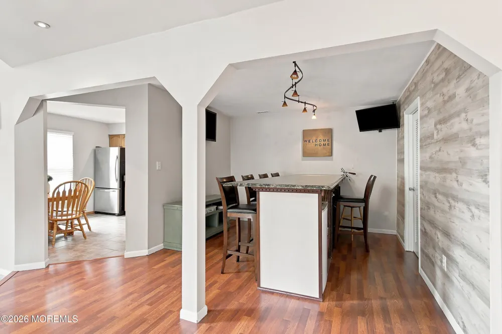 1301 Buckingham Circle Middletown, NJ 07748