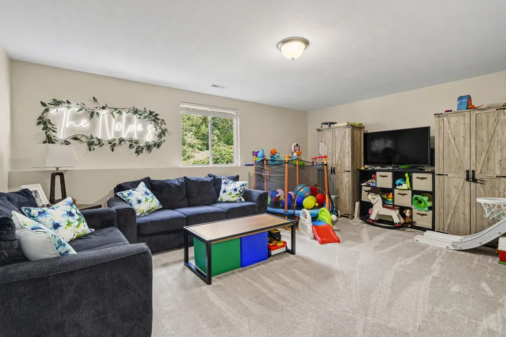 573 Cygnet Lake Drive Benton Harbor, MI 49022