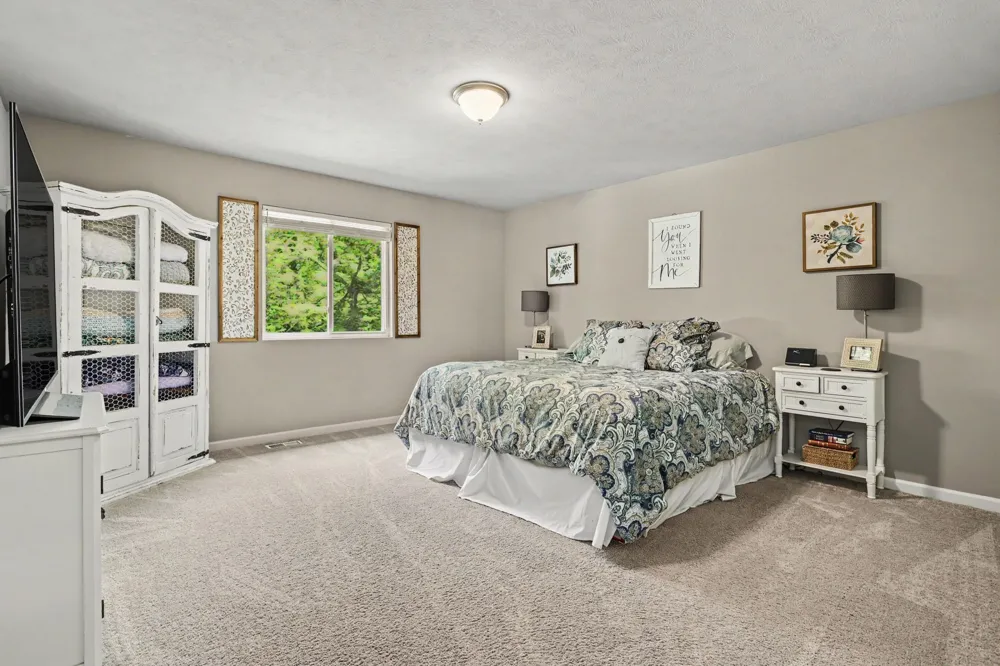 573 Cygnet Lake Drive Benton Harbor, MI 49022