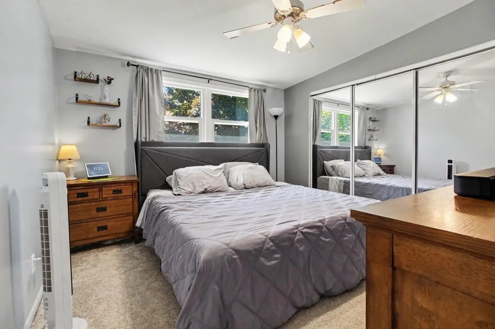 48542 Sully Drive Belleville, MI 48111