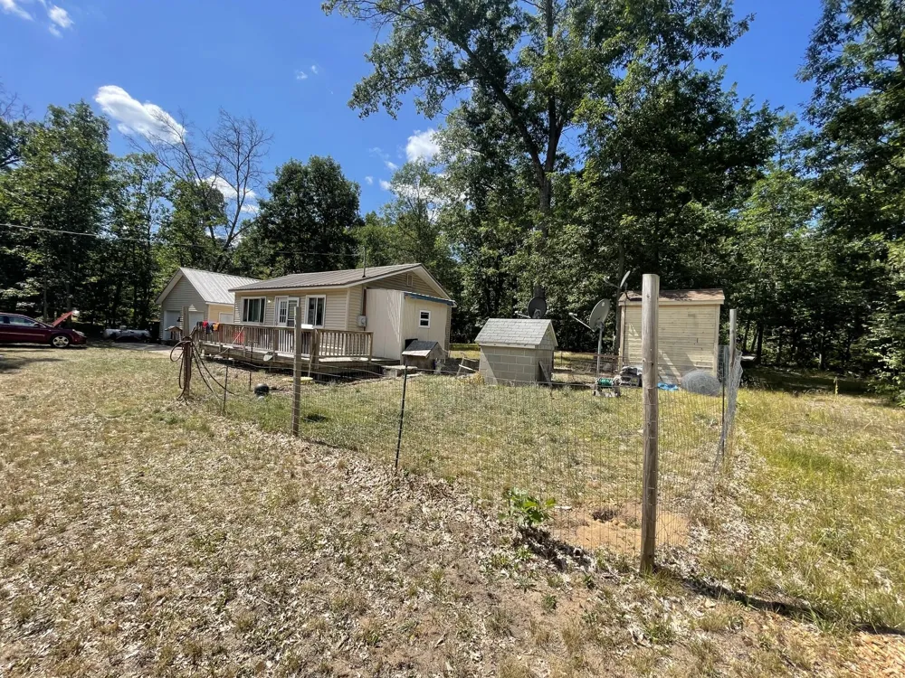 3774 Susan Street Wellston, MI 49689