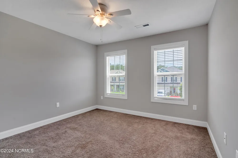 307 Pettigrew Lane Jacksonville, NC 28546