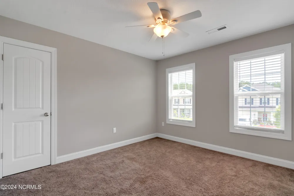 307 Pettigrew Lane Jacksonville, NC 28546