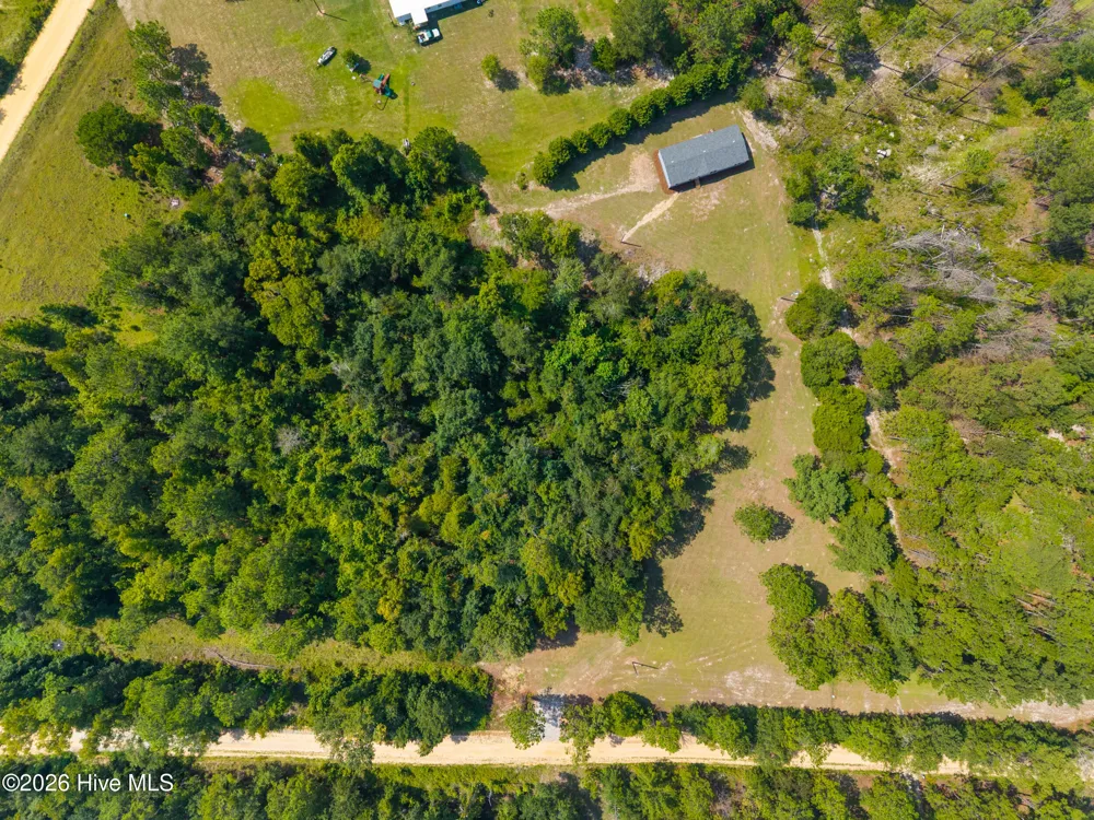 1051 Fortner Pond Road Kite, GA 31049