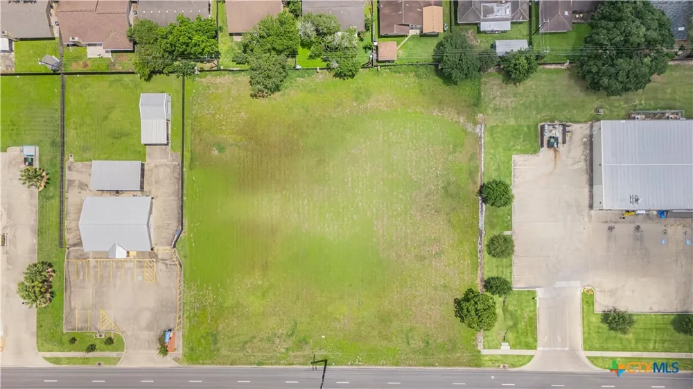 2010 John Stockbauer Drive Victoria, TX 77901