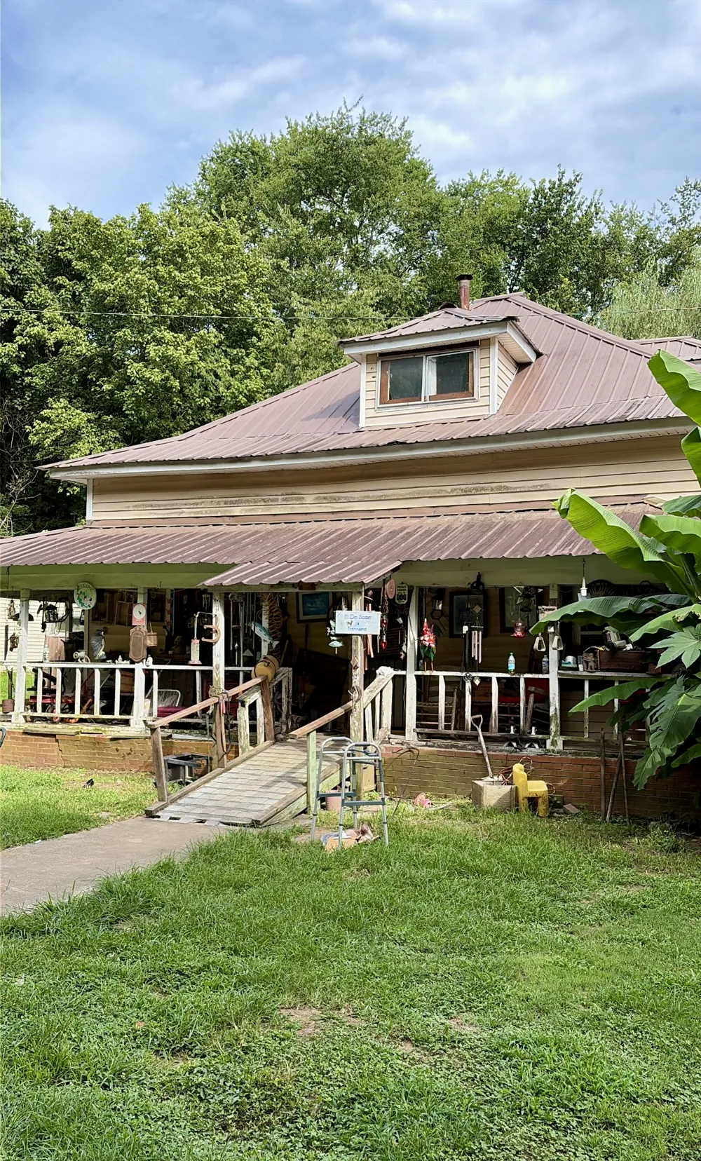 845 Flynns Creek Rd Gainesboro, TN 38562