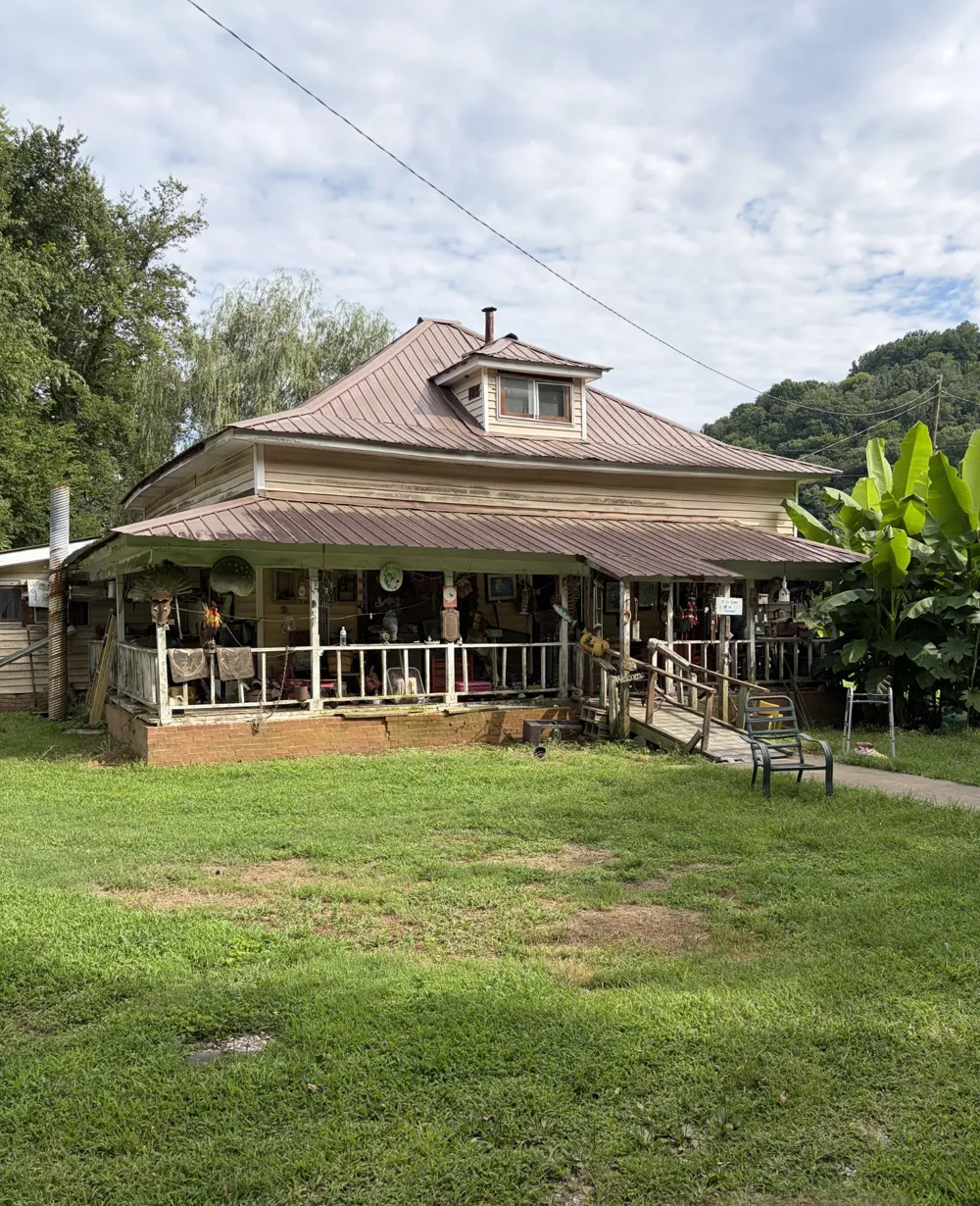 845 Flynns Creek Rd Gainesboro, TN 38562