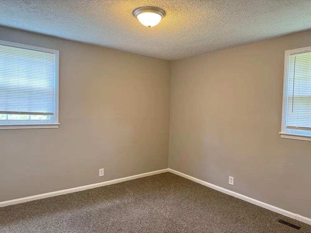 2213 Glory Dr Clarksville, TN 37043