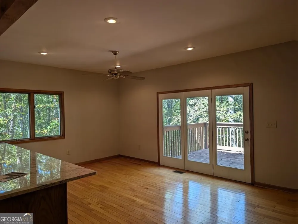 509 Old Mill LN Waleska, GA 30183