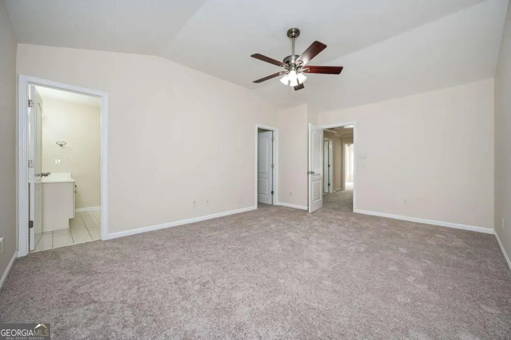 100 Red Barn LN Acworth, GA 30102