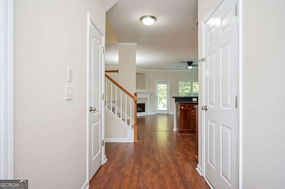 100 Red Barn LN Acworth, GA 30102